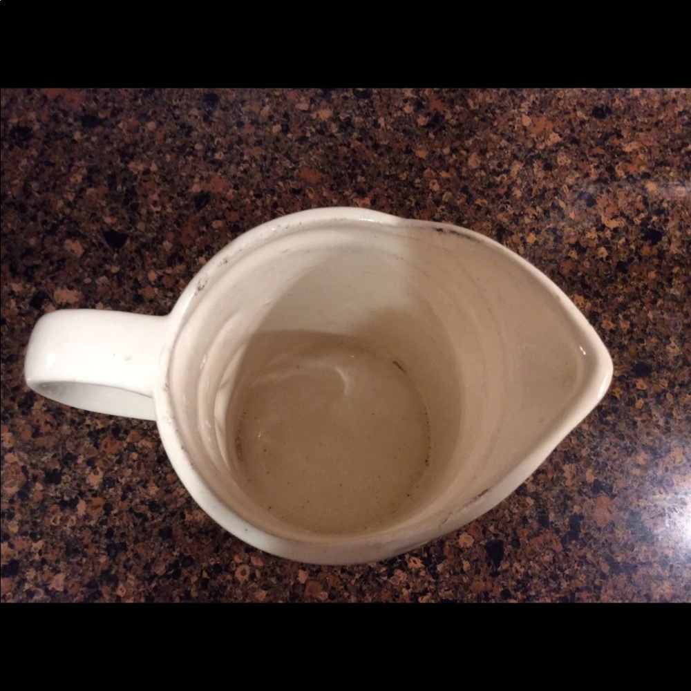 Ceramic Country Style Measuring Pitcher - Picture 3 of 3